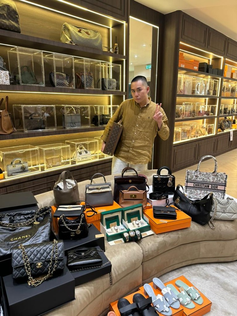 LOWEELUXURY showroom curated designer collection
